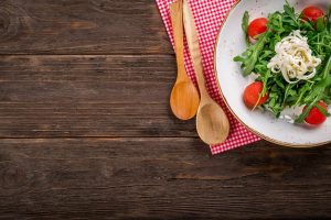 Biologisch eten: gezondheidsvoordelen, milieu-impact, vergelijking met conventioneel voedsel en certificeringsproces